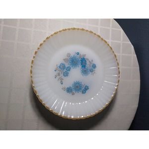 Termocrisa blue flowered 8.75" milk glass dinner plates (Set of 4)